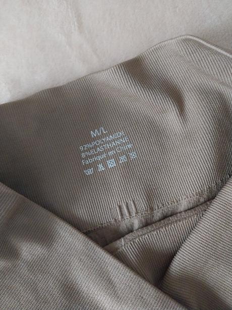 Leginy vrubkovane vysoký pas, l