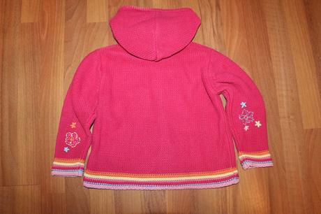 Svetrík s nášivkami, next,110