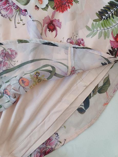 Kvietkovane saty, 36