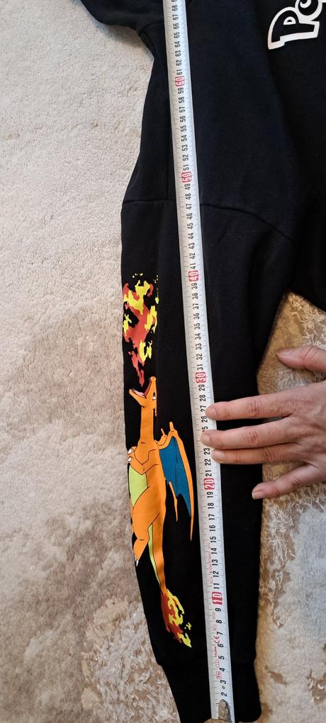 2 mikiny pokemon, 158