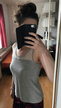 Sivé tielko s bielou čipkou (xs/s), xs