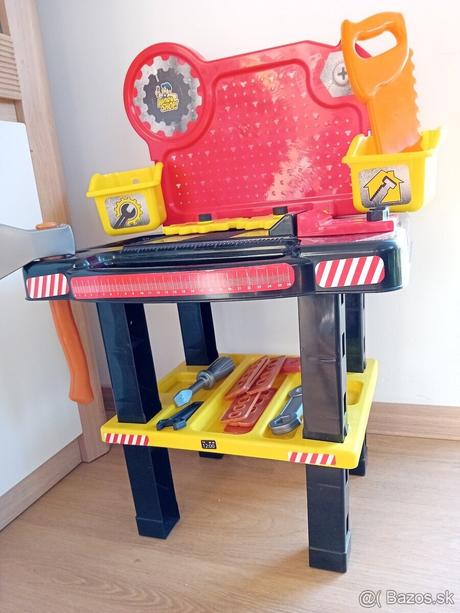 Detský stolík s náradím, 
