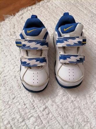 Tenisky, nike,23