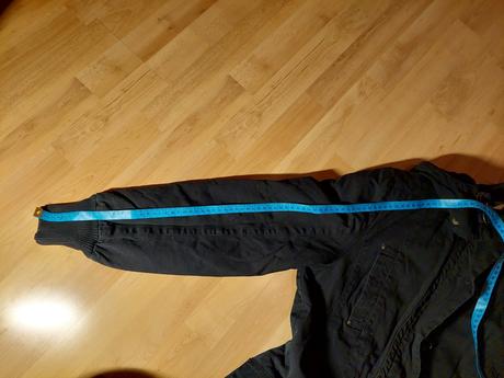 Dámska bunda s kapucňou, m