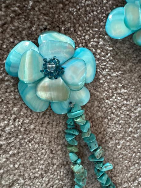 Náhrdelníky z tyrkysu z filipín, 