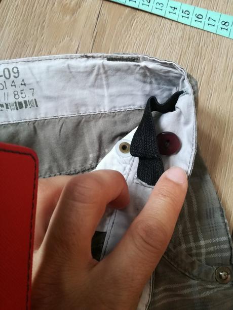 Nohavice, staccato,122