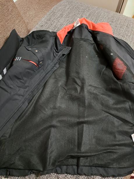 Prechodna sportova bundicka 15e, adidas,s