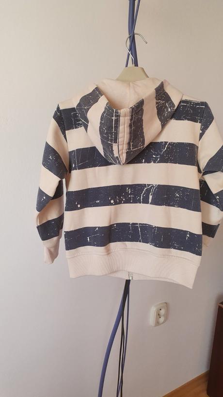 Pasikova mikinka, 116