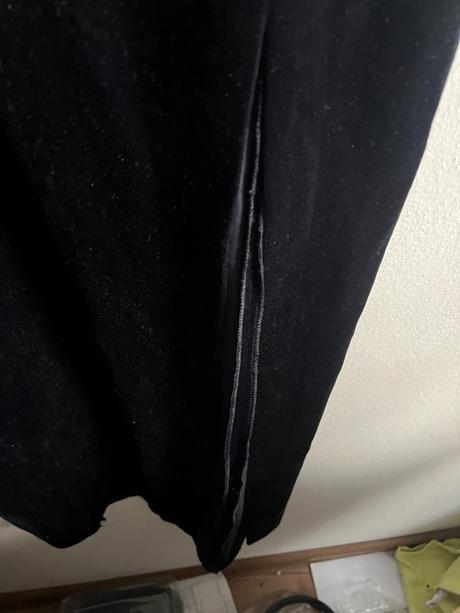 Vintage zamatove saty tmavomodra uzasne priliehave, s