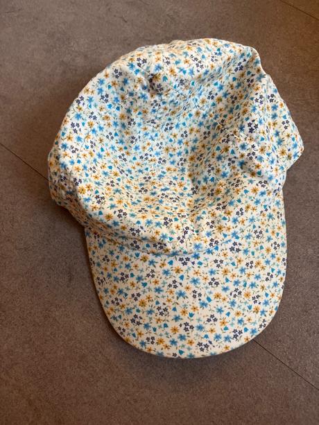 Šiltovka kvietkova 8-11, xs