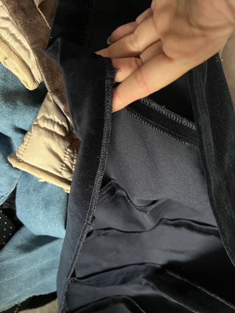 Vintage zamatove saty tmavomodra uzasne priliehave, s