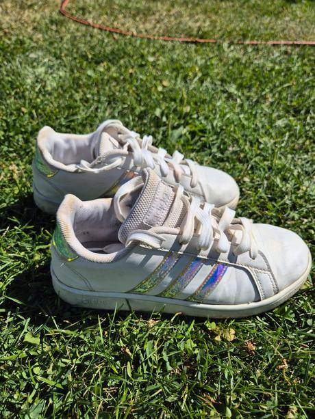 Predám tenisky adidas, adidas,35