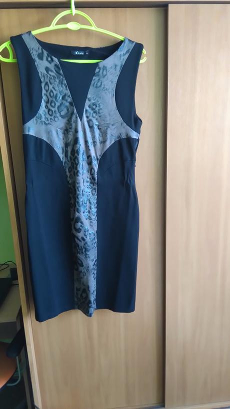 Šaty - elegantné, s