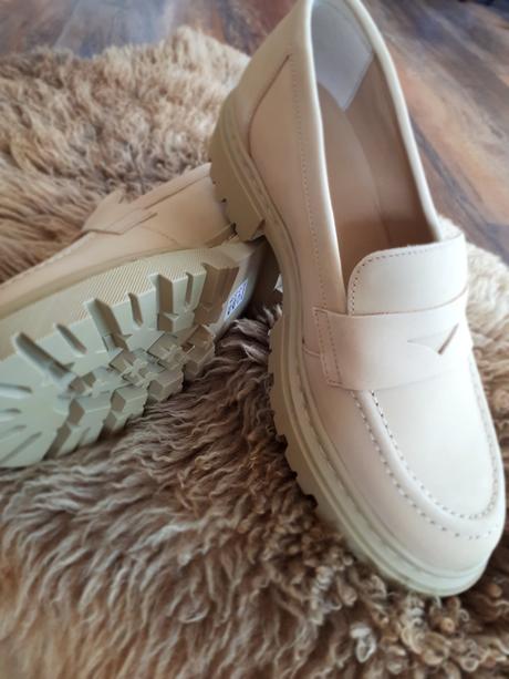 Kožené poltopanky bullboxer vel 41/42, 41