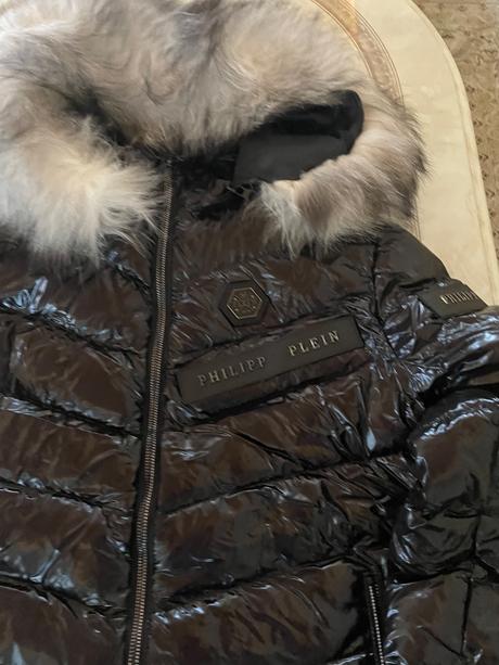 Dámska bunda s kožušinou, m