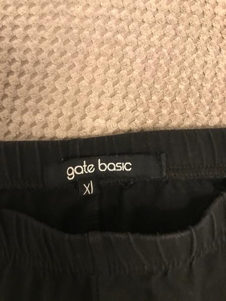 Cierne leginy, gate,l