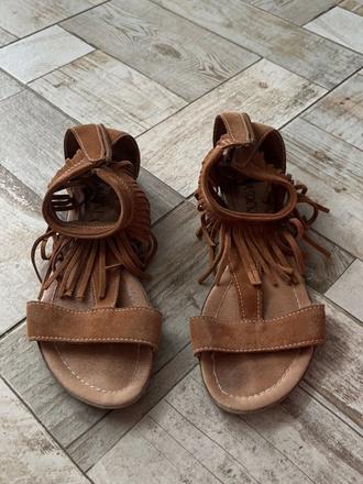 Sandále so strapcami, 38