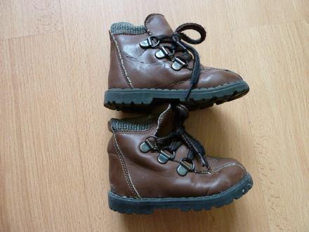 Chlapčenské topánky, 19