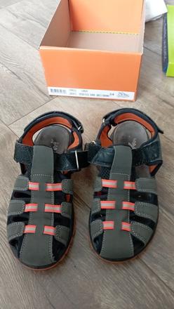 Športové sandálky, 34