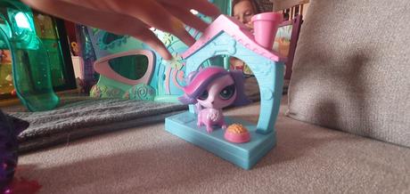 Little pet shop,
