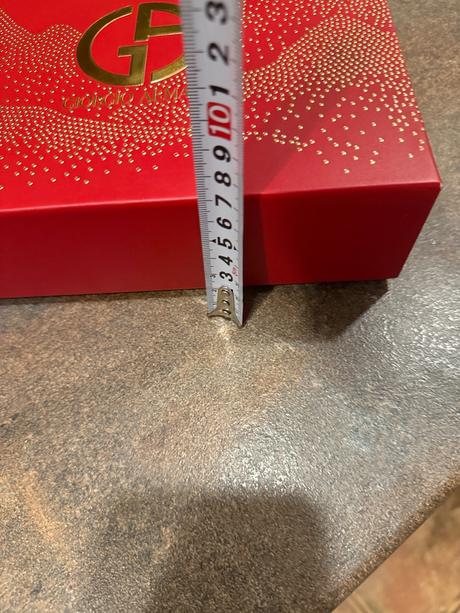 Giorgio armani luxusmá krabica, 