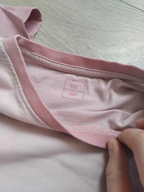 2x tričko 4f 152, 152