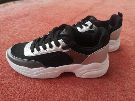 Guess dámske tenisky veľkosť 38,5, guess,38 / 39