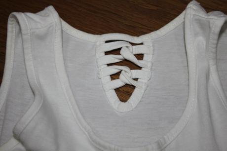 Tielko ananás, c&a,146