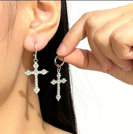 Náušnice krížik,