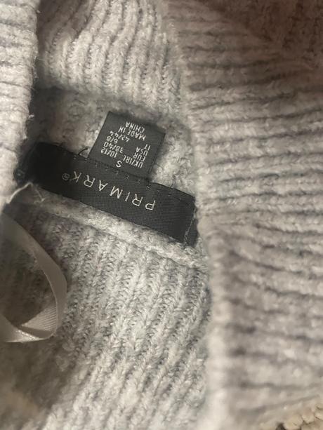 Svetríky, primark,s