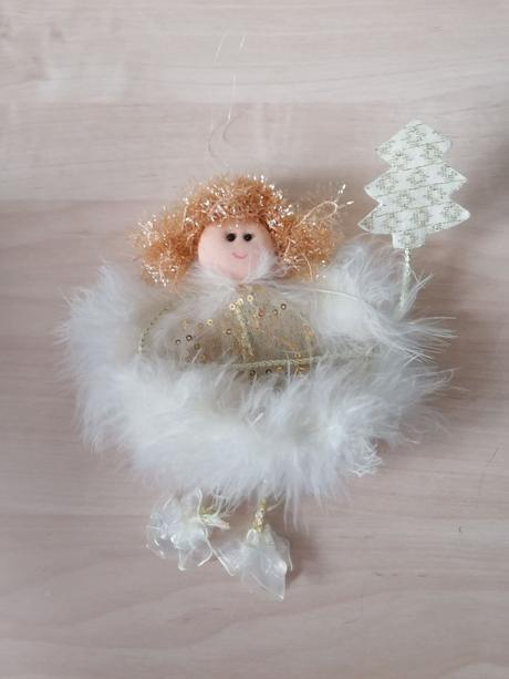 Anjel - závesná dekorácia, 