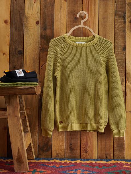 Sveter, reserved,146