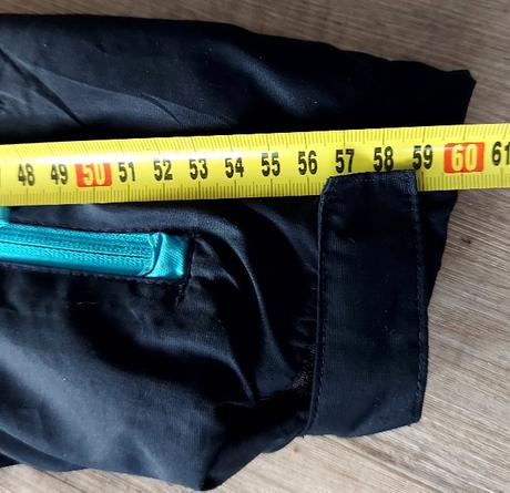 Čierno žltá zimná vetrovka, 134