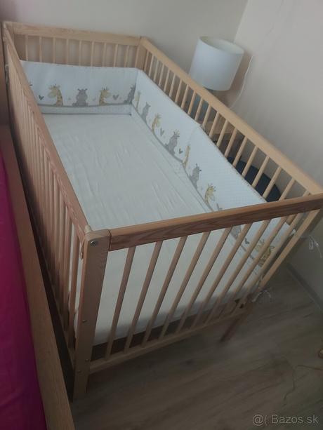 Nová borovicová postieľka s matracom a výbavou, šírka (cm): 75,dĺžka (cm): 140