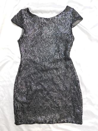 Kvalitne velmi pekne čipkovane šaty, 36