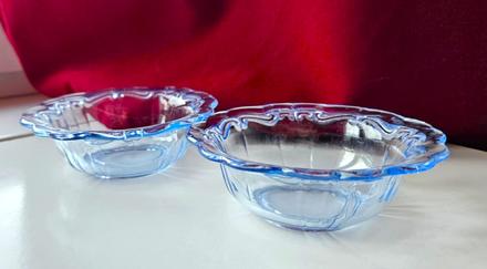 2 sklenené misky, modré, 12 x 4 cm, 