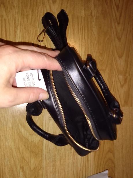 Malá dámska kabelka,