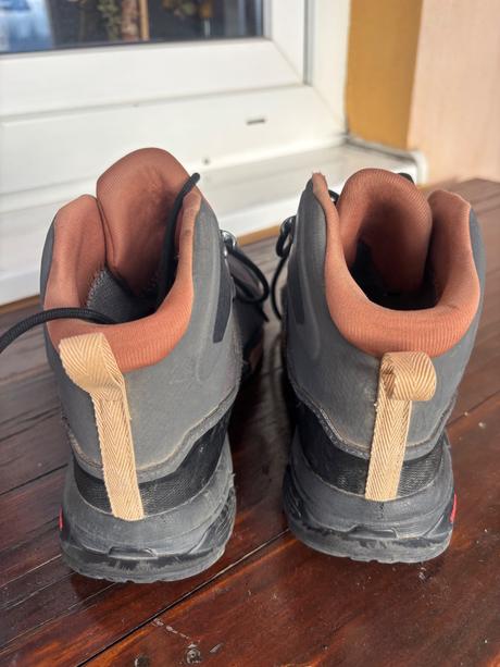 Turistické topánky, salomon,39