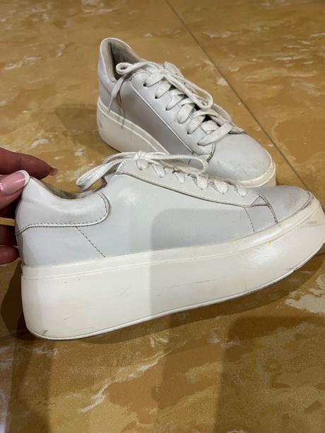 Parádne tenisky, 37