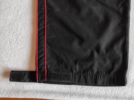 Športové nohavice, l