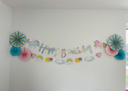 Girlanda jednoržec aj s rozetami,