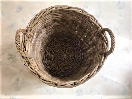 Kvalitný veľký prútený kôš, 