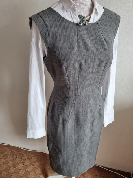 Sivé biznis saty  f&f 38/40 bez blúzky, f&f,m