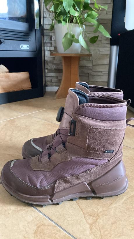 Predám dievčenské zimné topánky ecco, ecco,35