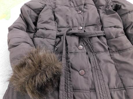 Dlhá bunda s kapucňou reserved, reserved,38