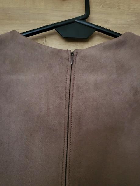 Šaty efekt semišu/ jelenice, 34