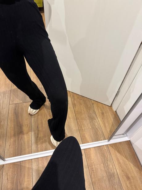 Zara zvonove nohavice legíny, zara,s