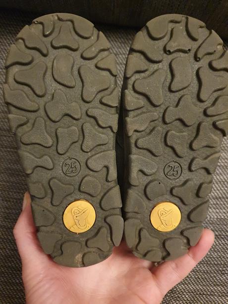 Čižmičky veľkosť 25, salamander,25