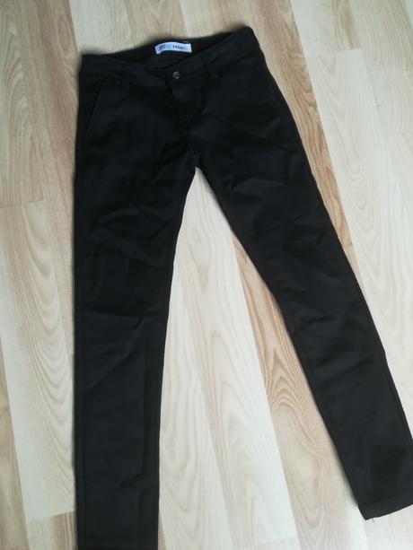 Dievčenské nohavice, 134