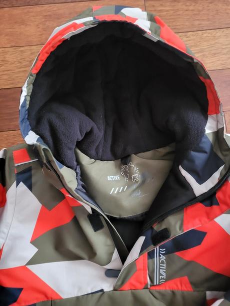 Zachovalá zimná bunda, active,164